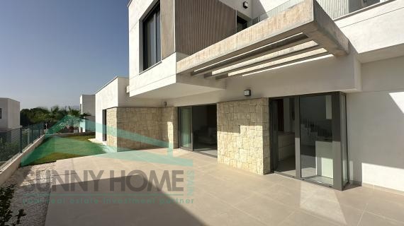 Exclusive new build villa in Finestrat